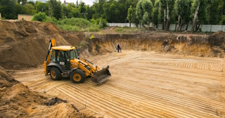 Разработка котлована Кондопога стоимость за от 574 руб. м3 - заказать работы по копке и рытью котлованов | траншей